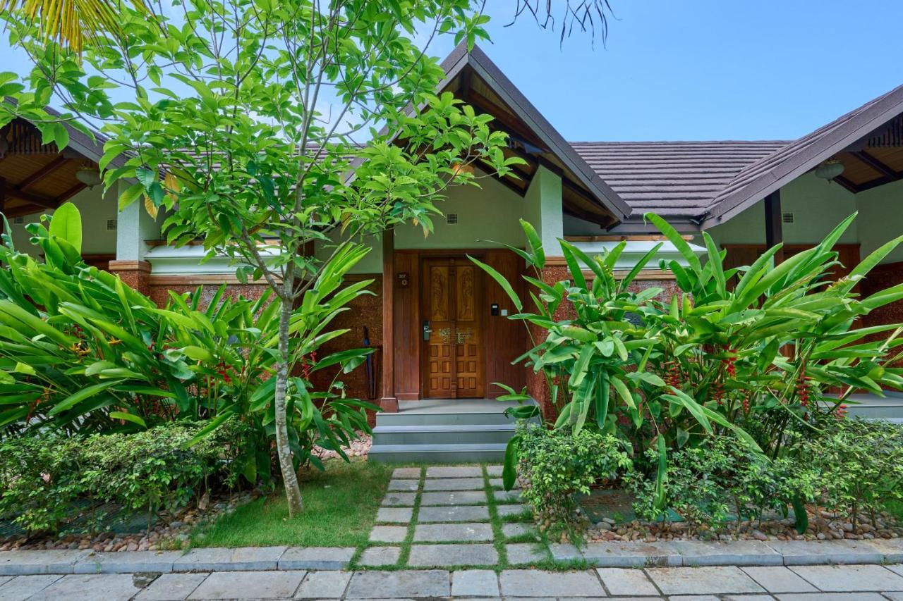 Gokulam Grand Resort & Spa, Kumarakom Exterior foto