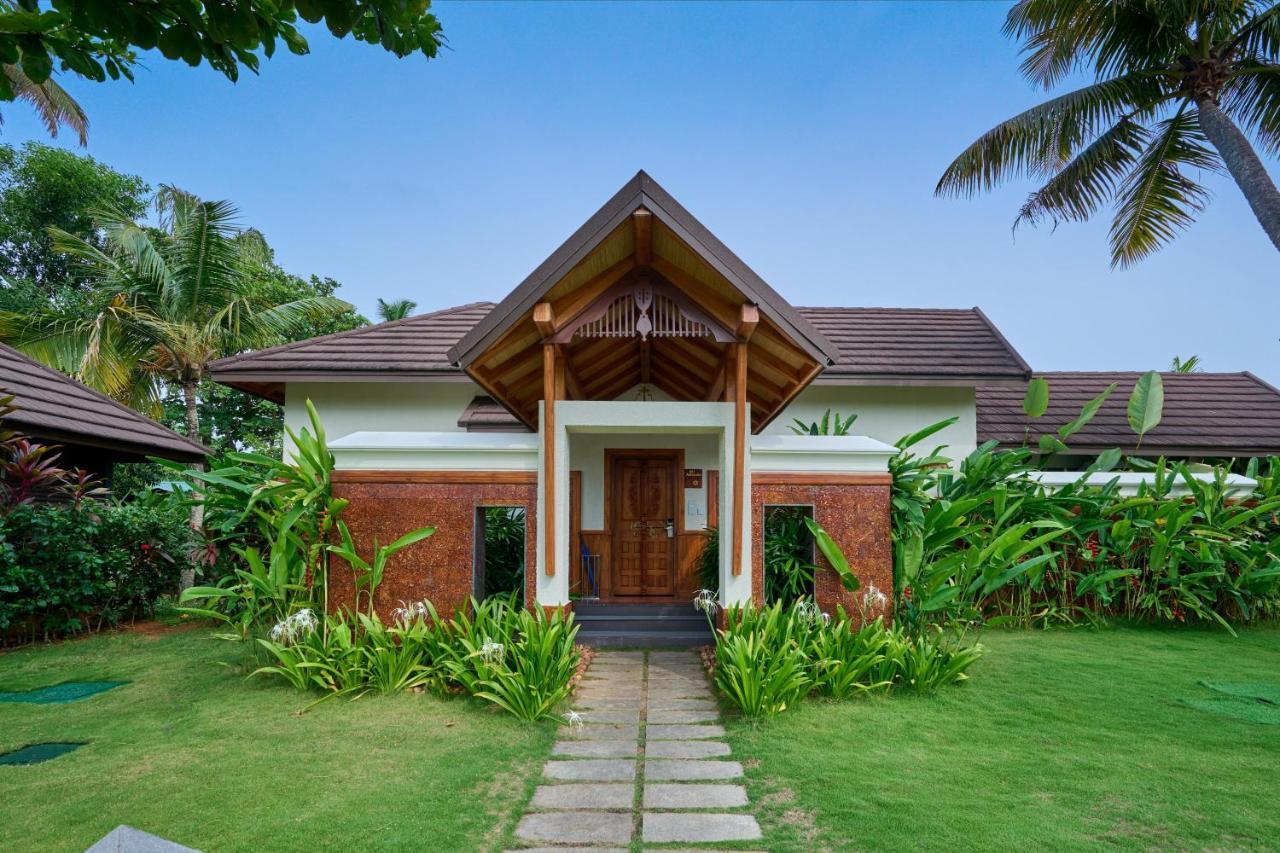 Gokulam Grand Resort & Spa, Kumarakom Exterior foto