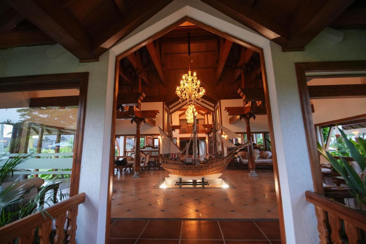 Gokulam Grand Resort & Spa, Kumarakom Exterior foto